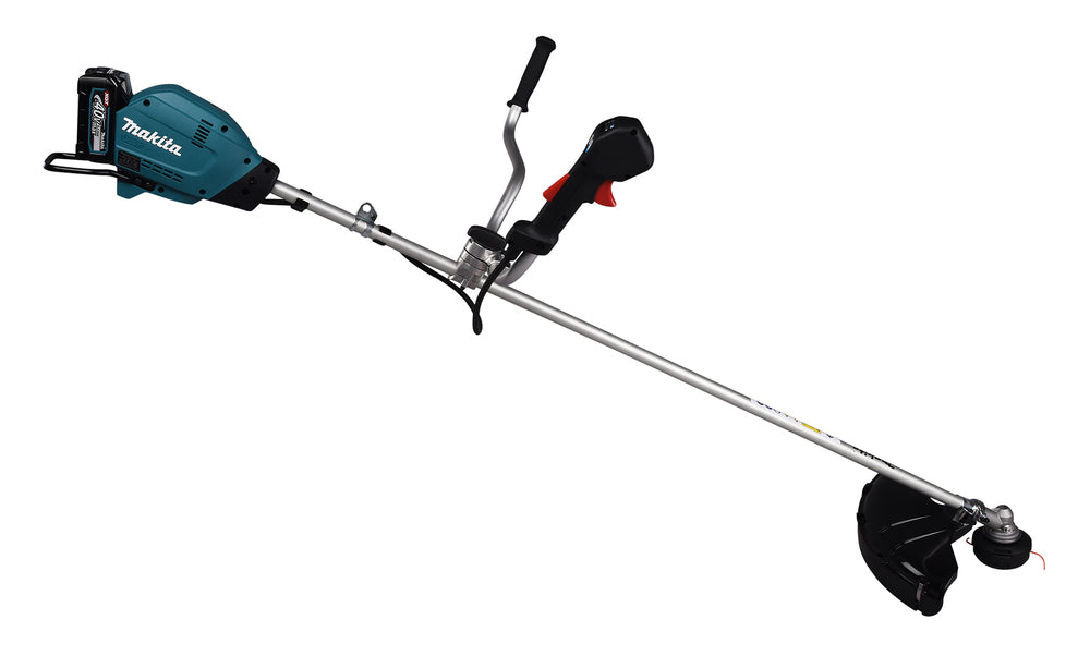 UR006GM102 Akku-Freischneider