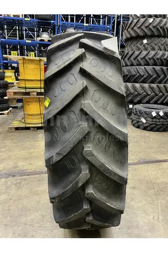 REIFEN 520 / 85 R 42 BKT Agrimax RT 855
